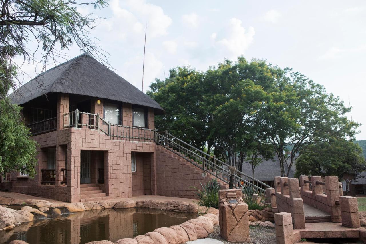 Zebra Nature Reserve Cullinan Bagian luar foto